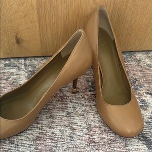 Tory Burch Tan Women's Pumps